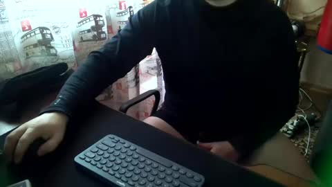 Snapshot of tommy_li_2 chatting on January 2025 07:34:02 AM Tommi Li online show from January 2025 07:34:02 AM