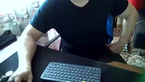 Snapshot of tommy_li_2 chatting on February 2025 09:54:01 AM Tommi Li online show from February 2025 09:54:01 AM