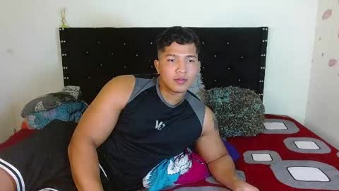 Snapshot of tommy_montana57935 chatting on April 2026 04:01:01 AM tommy and merida online show from April 2026 04:01:01 AM
