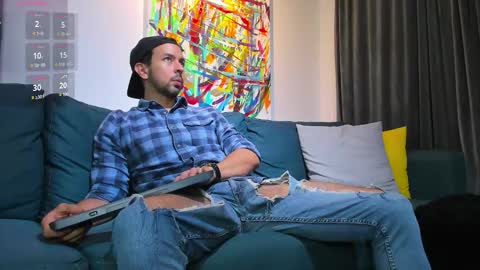 Snapshot of tommy_raym0ndg chatting on October 2025 11:46:02 PM tommy_raym0ndg online show from October 2025 11:46:02 PM