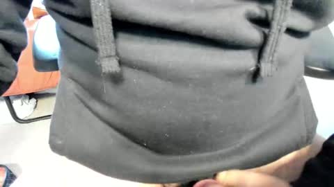 Snapshot of tommysmithjones82 chatting on October 2025 11:55:02 AM tommysmithjones82 online show from October 2025 11:55:02 AM