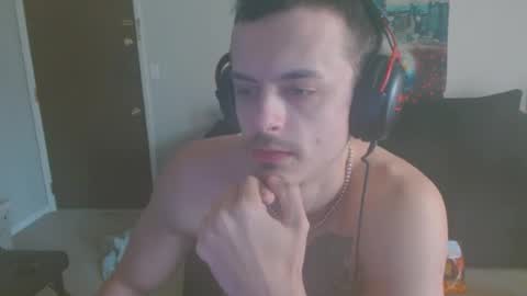 Snapshot of tommystrokes_ chatting on February 2025 09:10:01 PM Tommy Strokes online show from February 2025 09:10:01 PM