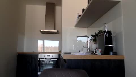 Thomas Fit online show from February 2025 08:28:01 AM