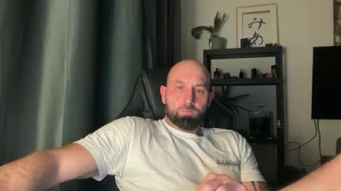 Thomas Fit online show from November 2025 09:36:02 PM