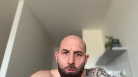 Thomas Fit online show from May 2026 12:02:01 PM
