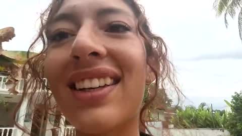 leyla  online show from January 2025 11:57:01 AM