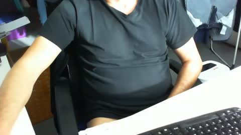 Tom online show from November 2025 09:36:01 AM