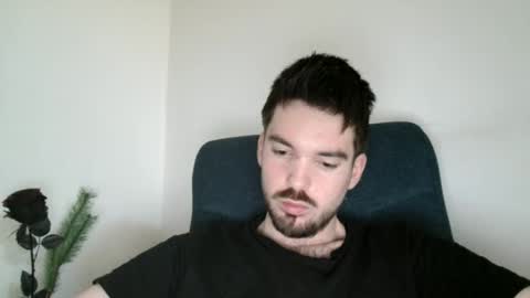 Onlyfans - Tomylind keep you in touch there online show from April 2026 10:18:01 AM