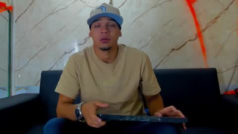 Snapshot of tonnygil chatting on November 2025 11:56:01 AM Tonny online show from November 2025 11:56:01 AM