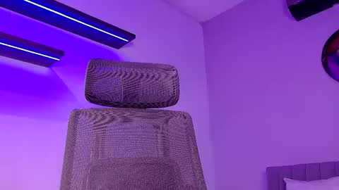 tony muscle1 online show from April 2026 11:03:02 AM