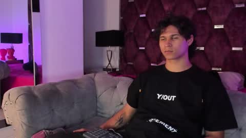 Tony Benedetti online show from December 2025 09:23:02 PM