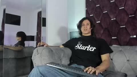 Snapshot of tonybenedetti chatting on April 2026 08:14:02 PM Tony Benedetti online show from April 2026 08:14:02 PM
