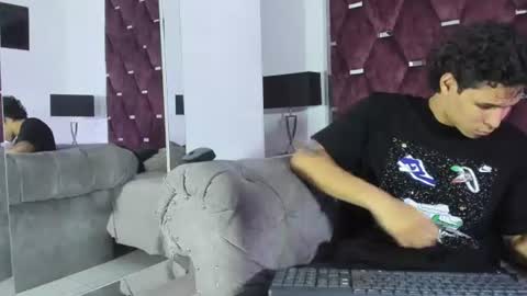 Tony Benedetti online show from June 2026 08:33:02 PM