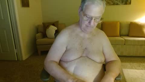 Snapshot of tonysview12000 chatting on January 2026 01:21:02 AM tonysview12000 online show from January 2026 01:21:02 AM