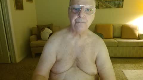 Snapshot of tonysview12000 chatting on March 2026 01:23:02 AM tonysview12000 online show from March 2026 01:23:02 AM