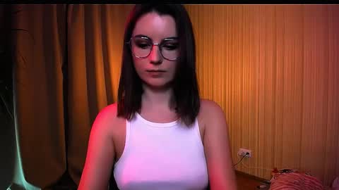 Snapshot of too_beautiful chatting on November 2025 12:17:01 PM Elizabeth online show from November 2025 12:17:01 PM