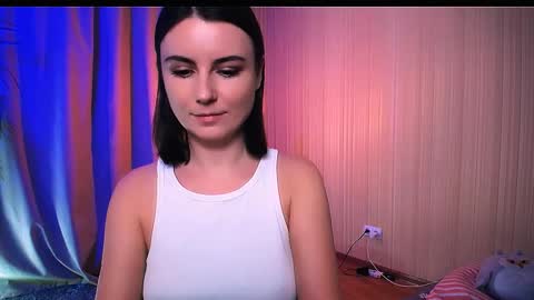 Elizabeth online show from December 2025 04:02:02 PM