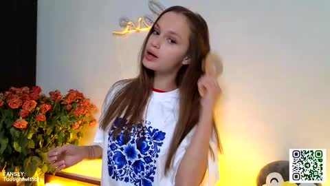 Snapshot of tootightwithbra chatting on February 2025 04:37:02 AM Kira online show from February 2025 04:37:02 AM