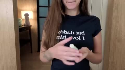 Kira online show from March 2026 04:16:01 AM