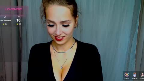 Snapshot of top_twins chatting on January 2025 11:24:01 AM Yara online show from January 2025 11:24:01 AM