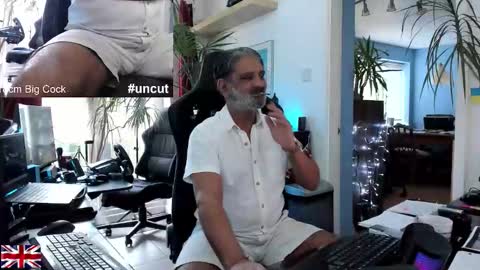 Snapshot of topalphaboss chatting on October 2025 01:42:02 PM topalphaboss online show from October 2025 01:42:02 PM