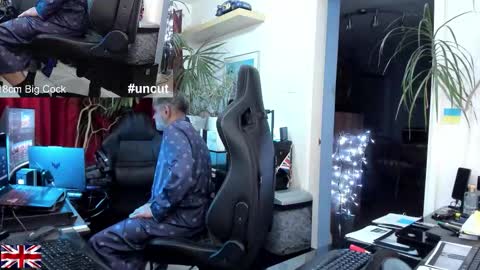 Snapshot of topalphaboss chatting on October 2025 05:32:02 AM topalphaboss online show from October 2025 05:32:02 AM