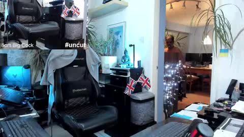 Snapshot of topalphaboss chatting on November 2025 05:04:02 PM topalphaboss online show from November 2025 05:04:02 PM