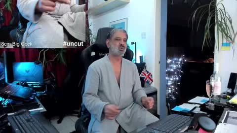 Snapshot of topalphaboss chatting on November 2025 11:29:01 PM topalphaboss online show from November 2025 11:29:01 PM