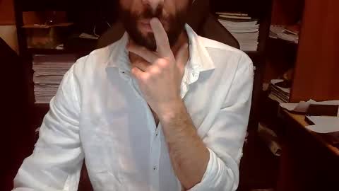 Snapshot of topg84 chatting on September 2025 05:20:01 AM Topg84 online show from September 2025 05:20:01 AM