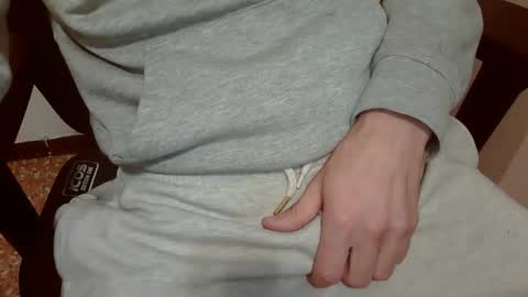 Snapshot of topg84 chatting on February 2026 05:25:01 PM Topg84 online show from February 2026 05:25:01 PM