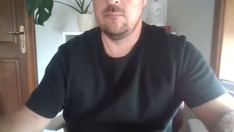 Snapshot of tophunk84 chatting on May 2026 10:44:01 AM tophunk84 online show from May 2026 10:44:01 AM