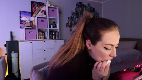 Lina  Next stream January 4  11am UTC 0 online show from June 2026 01:50:02 PM