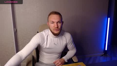 Snapshot of toress1 chatting on December 2024 05:00:01 AM Glebaty online show from December 2024 05:00:01 AM