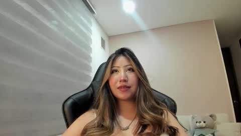 Victoria Gomez online show from May 2026 06:07:01 AM