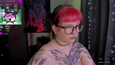 your personal gothic girl check it    online show from March 2026 11:00:02 PM