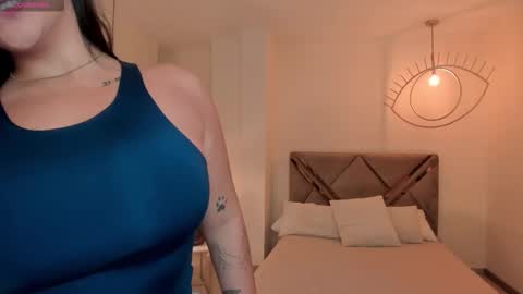 Snapshot of toricross1 chatting on October 2025 12:50:01 PM Tori Cross online show from October 2025 12:50:01 PM