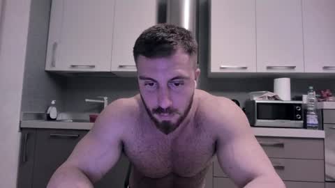 Snapshot of toro_arrapato chatting on December 2024 10:30:02 PM toro_arrapato online show from December 2024 10:30:02 PM
