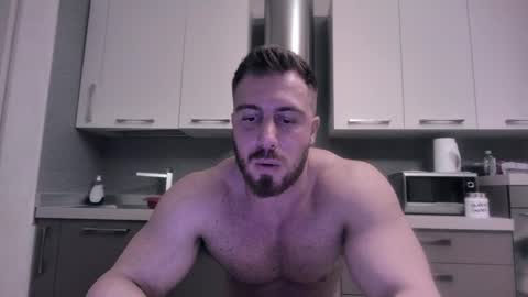 Snapshot of toro_arrapato chatting on December 2024 10:09:02 PM toro_arrapato online show from December 2024 10:09:02 PM