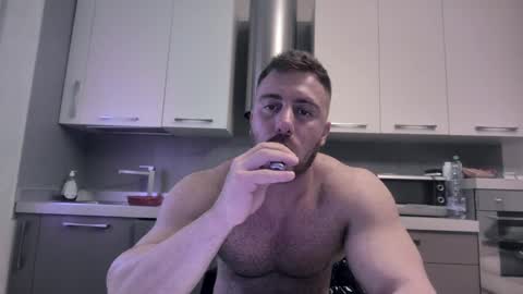 Snapshot of toro_arrapato chatting on December 2024 12:52:02 PM toro_arrapato online show from December 2024 12:52:02 PM