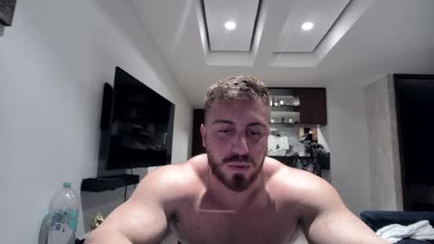 Snapshot of toro_arrapato chatting on February 2025 03:47:02 AM toro_arrapato online show from February 2025 03:47:02 AM