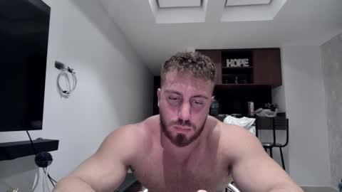 Snapshot of toro_arrapato chatting on February 2025 05:05:02 AM toro_arrapato online show from February 2025 05:05:02 AM