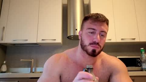 Snapshot of toro_arrapato chatting on March 2025 12:57:02 PM toro_arrapato online show from March 2025 12:57:02 PM