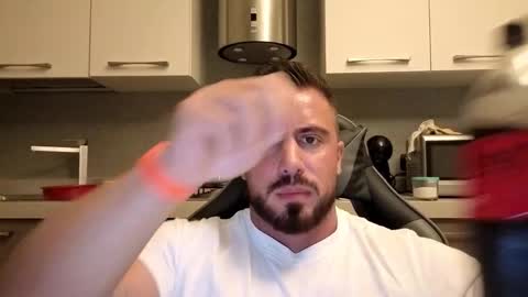 Snapshot of toro_arrapato chatting on October 2025 05:13:02 PM toro_arrapato online show from October 2025 05:13:02 PM