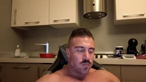 Snapshot of toro_arrapato chatting on October 2025 06:58:02 PM toro_arrapato online show from October 2025 06:58:02 PM