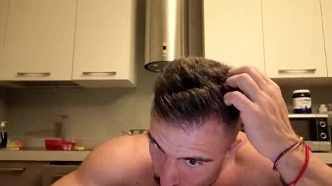 Snapshot of toro_arrapato chatting on November 2025 09:52:02 PM toro_arrapato online show from November 2025 09:52:02 PM