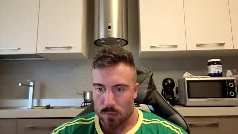 Snapshot of toro_arrapato chatting on November 2025 10:15:01 AM toro_arrapato online show from November 2025 10:15:01 AM