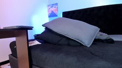 Snapshot of toro_hot chatting on January 2025 06:03:01 PM Toro online show from January 2025 06:03:01 PM