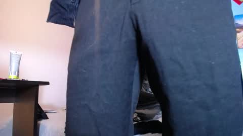 Snapshot of toro_hot chatting on February 2025 02:44:01 PM Toro online show from February 2025 02:44:01 PM