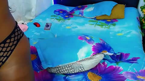 tory_montannaxx online show from March 2025 02:00:01 PM