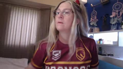 Snapshot of total_aussie_milfs chatting on May 2026 12:29:01 AM Milly online show from May 2026 12:29:01 AM